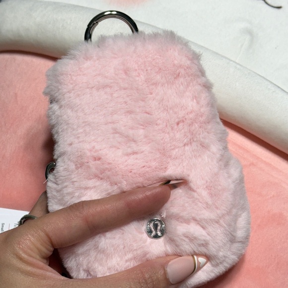 lululemon clippable nano pouch plush fleece - Picture 3 of 5